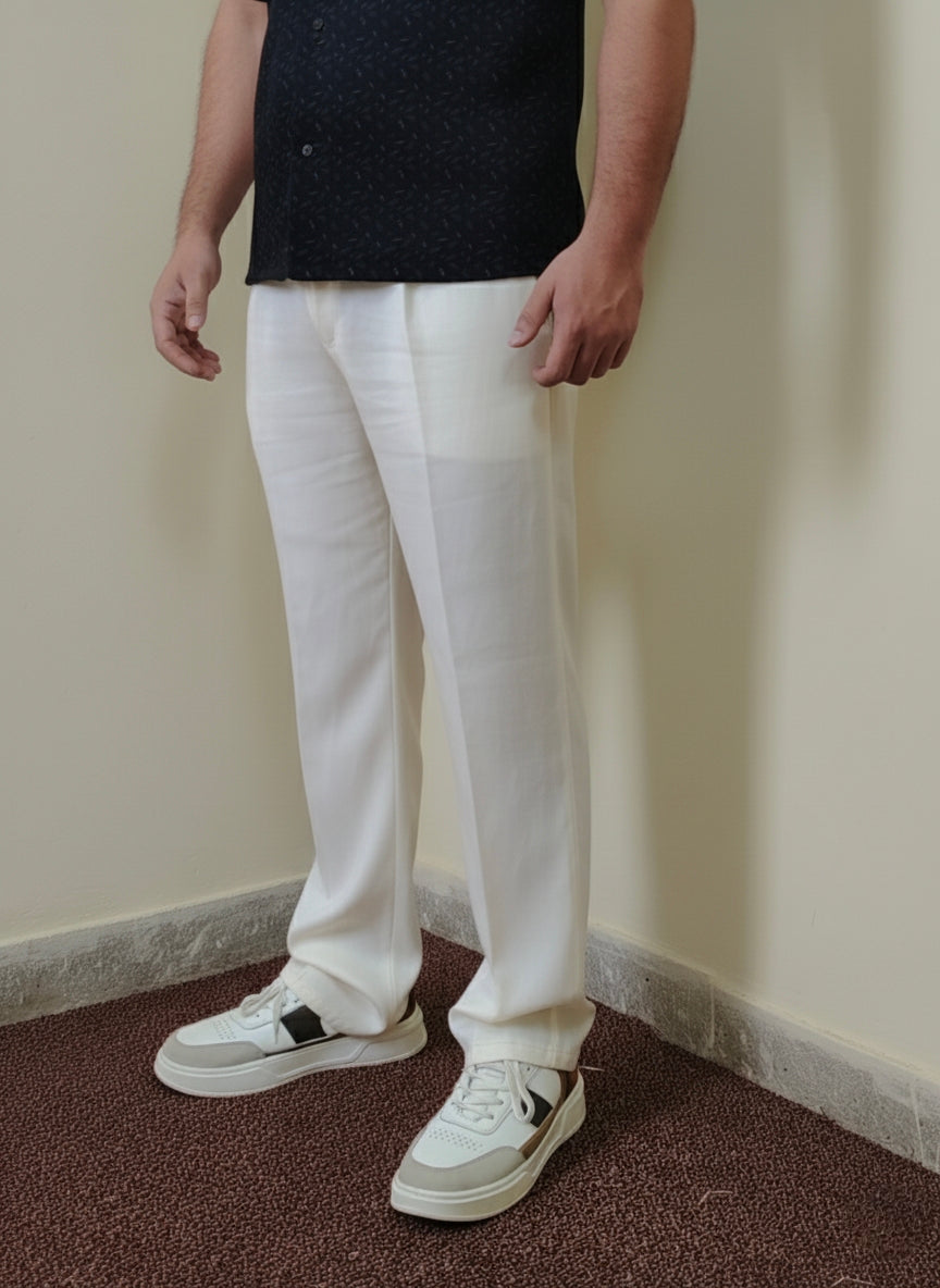 IVORY WHITE STRAGHT FIT PLATED TROUSER
